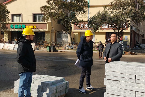南昌市政建设集团党委委员副总经理付海华塘山镇青湖村城中村改造工程项目6003.jpg