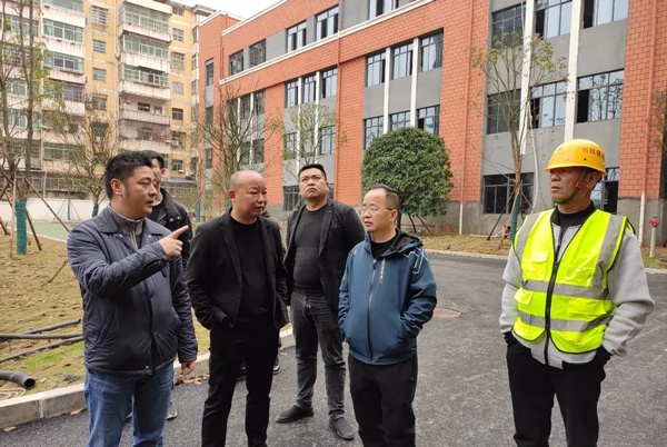 南昌市政建设集团进贤县基础教育提升改造工程检查指导6003.jpg
