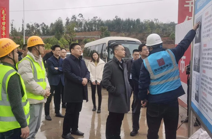 国家开发银行江西省分行行长徐海涛到赣州谷山公寓保障性租赁住房项目一期走访调研