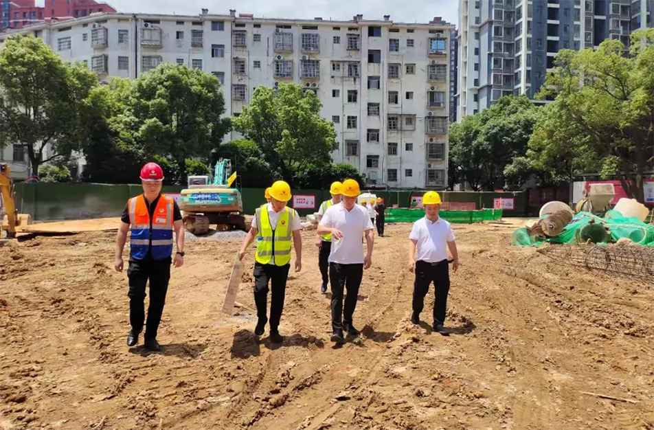 徐旭调研端午期间重点在建项目不停工情况